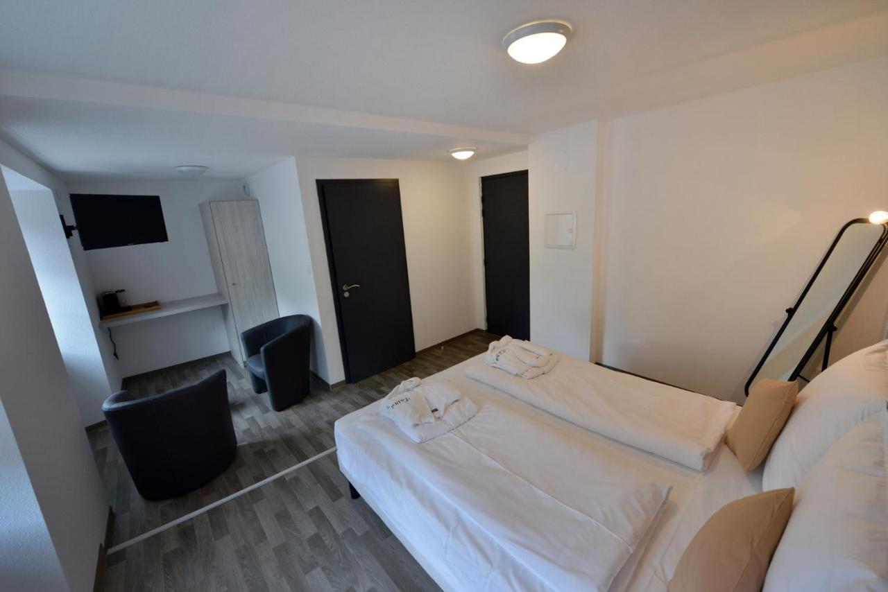 Gîte au château fleuri Eguisheim Chambre photo